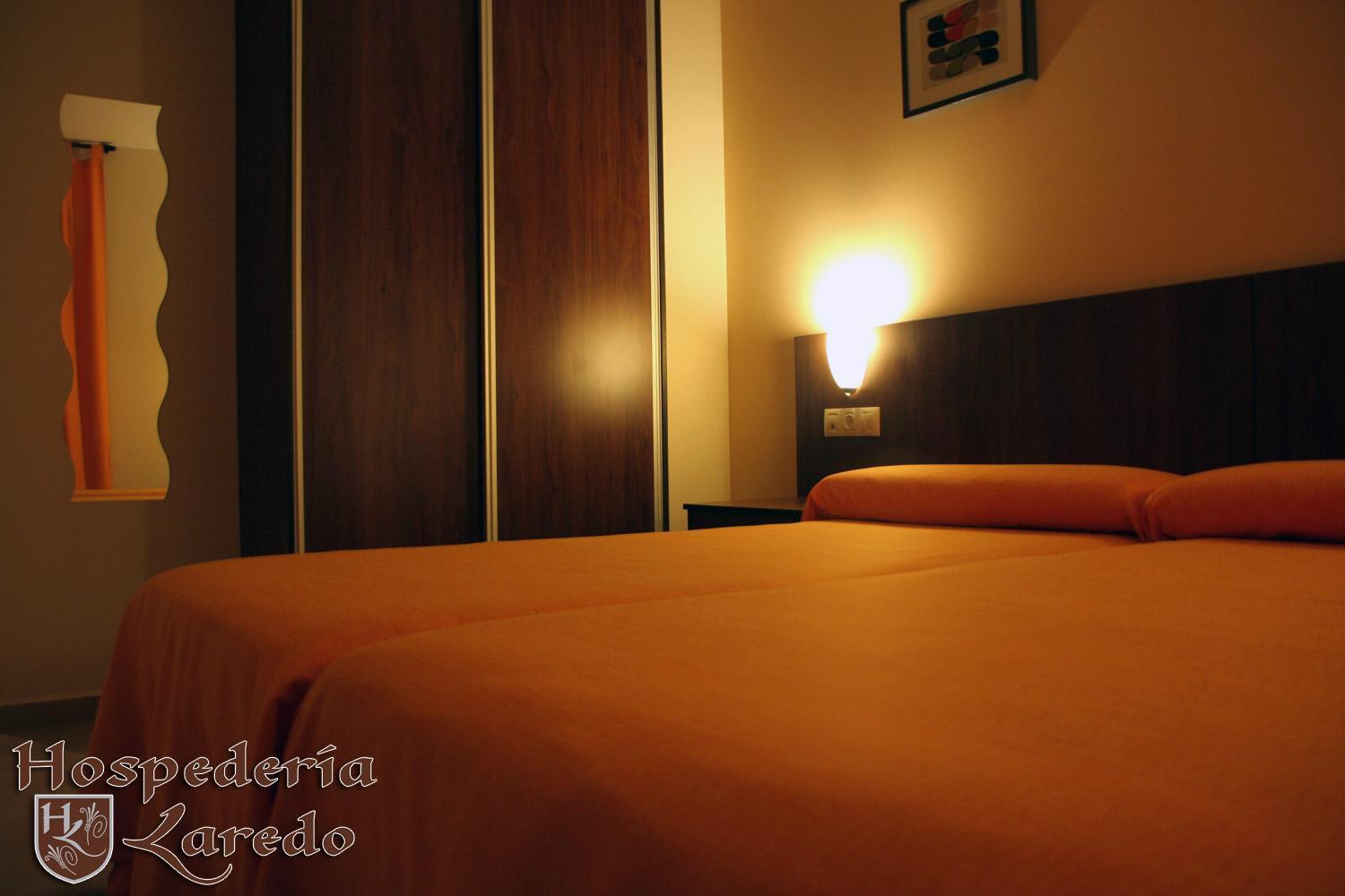 Hotel Hospederia Laredo La Carlota Exterior foto